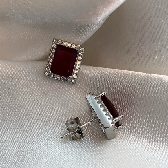 HOST PICK🏅925 STERLING SILVER EMERALD CUT RUBY CZ SET - Picture 6 of 10